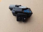 Замок крышки багажника Toyota RAV4 50 XA50 задний OEM 69350-42080 общий вид