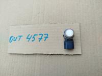 Парктроник Аутлендер 3 GF ОЕМ 8651A253BA на переднем фоне