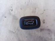 Кнопка открывания багажника mitsubishi outlander 3 gf 2015-2022 задн. 
