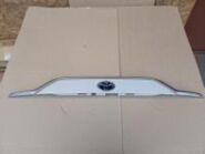 Накладка двери багажника toyota rav4 50 xa50 2018- задн. 