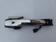 Передняя правая ручка двери Nissan X-Trail T32 OEM 80640-4CM0B крупным планом