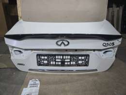 Оригинальная крышка багажника Infiniti Q50 V37 84950-4GV0A — общий вид