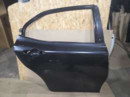 Дверь Toyota Camry 70 задняя правая 67003-33270 на складе