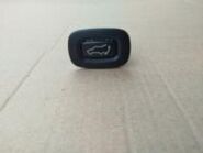 Кнопка открывания багажника Mitsubishi Outlander 3 GF MN170754 общий вид спереди