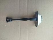 Ограничитель двери Nissan X-Trail T32 2013-2021 правый передний OEM 80430-4CL0A общий вид детали