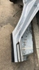 Крепёжные отверстия оригинального элемента кузова Hyundai Santa Fe 4 73620-TM050