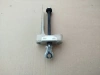 Маркировка OEM 68640-F4010 на корпусе ограничителя двери